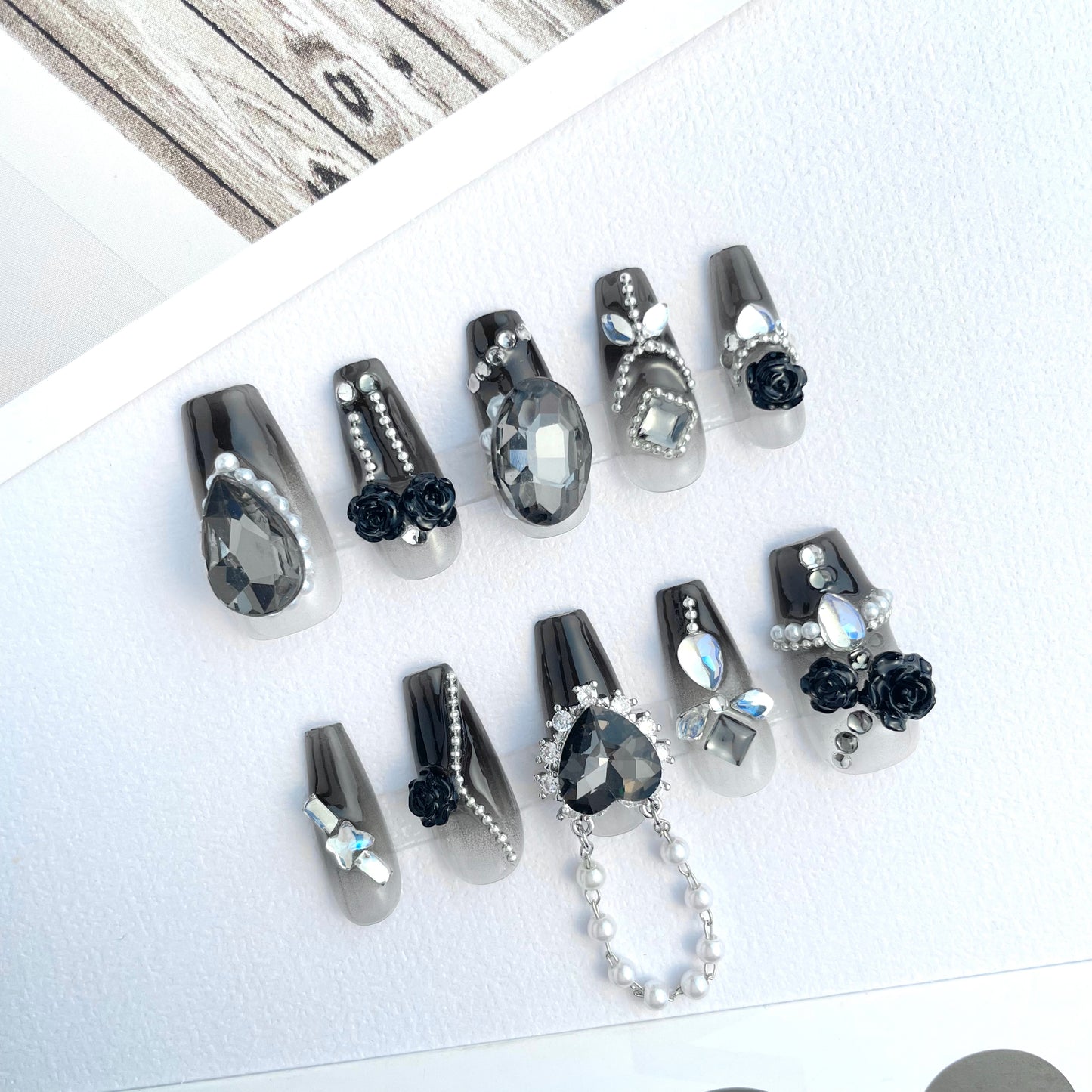 132 Black rose pearl chain diamond handmade 3D Press On Nails